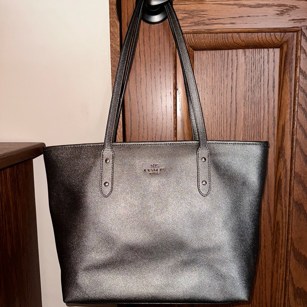 ****SOLD****** COACH City Tote Purse in Gunmetal/Silver